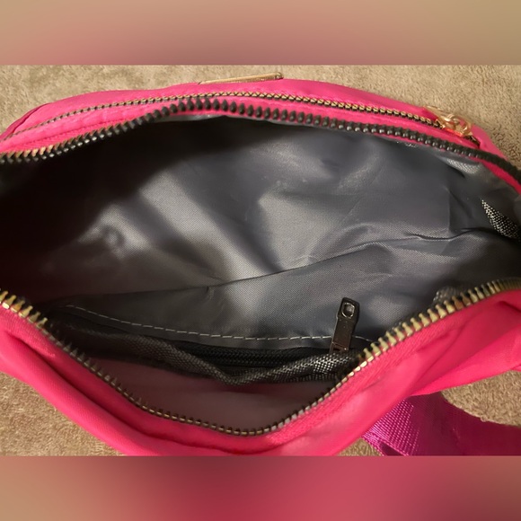 NWOT Pink Fanny Pack - double zipper adjustable strap hip or crossbody - Picture 2 of 7